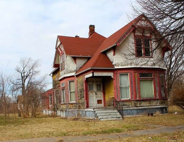 Плюси і мінуси покупки будинку за 500 доларів в Детройті (17 фото)