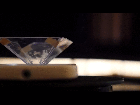 Створення голограми за допомогою смартфона і пластику від коробок для CD-дисків (5 фото + відео)