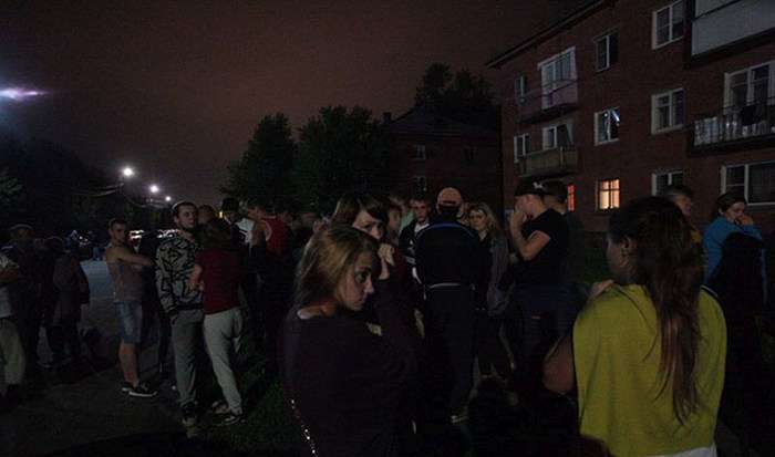 На околиці Омська обрушилася казарма ВДВ. 23 людини загинули, 19 поранені (8 фото)