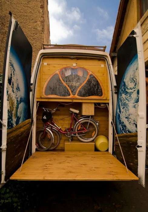 Саморобний будинок на колесах на базі вантажного фургона (27 фото)