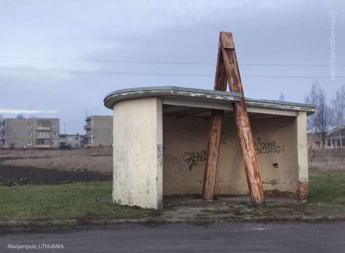 Автобусні зупинки часів СРСР (47 фото)