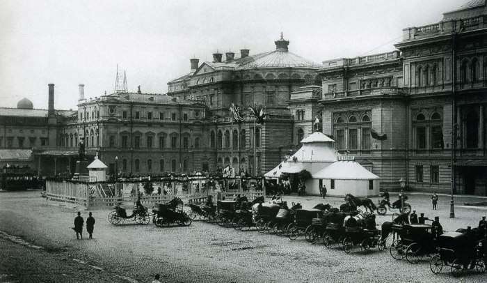 Старі фотографії Санкт-Петербурга (27 фото)