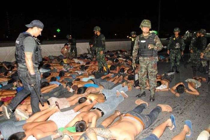 Поліція Таїланду затримала 425 нелегальних гонщиків (7 фото)