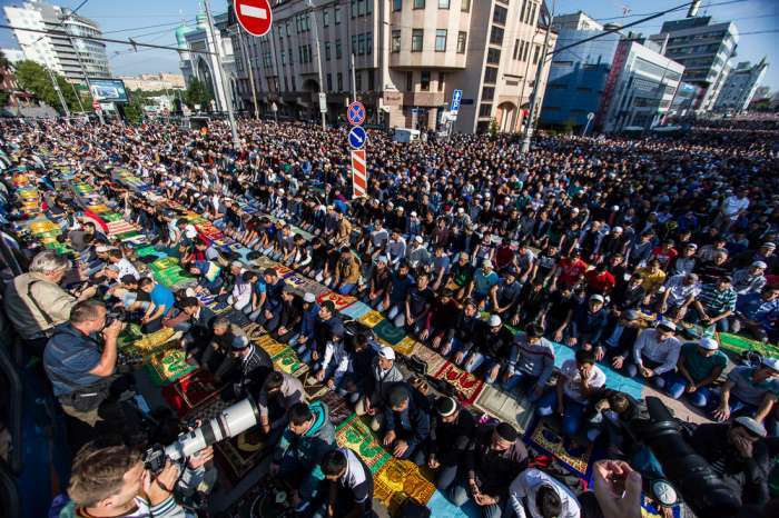 Мусульмани Москви відзначили закінчення Рамадана (47 фото)