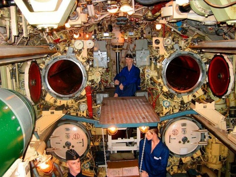 Внутри подводной лодки Интересное