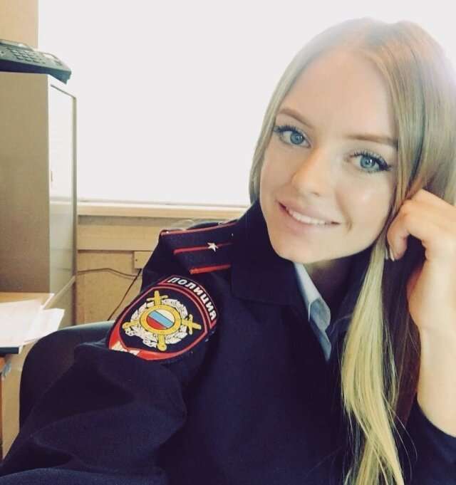 Красивые русские девушки в форме   Интересное