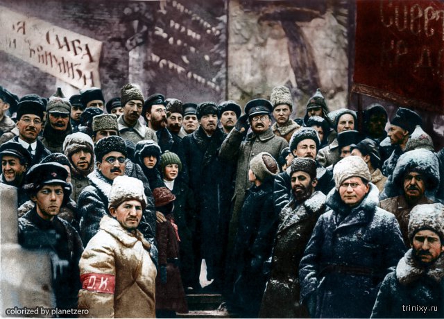 Кто-то раскрасил фото России времен революции. От них буквально сквозит историей 