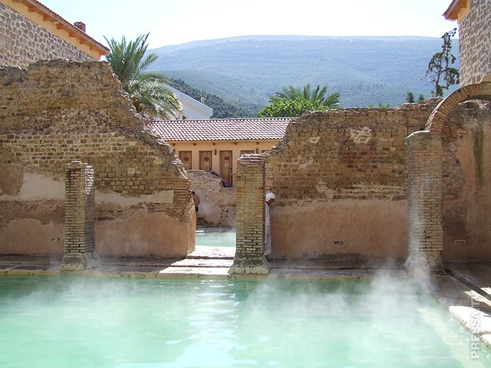 Римские бани в Алжире, построенные 2000 лет назад, используются до сих пор 