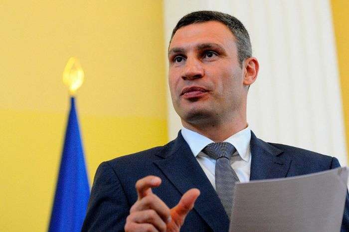 Український спортсмен Жан Беленюк отримав від Віталія Кличка селфи замість квартири (2 фото)