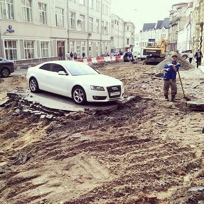 «Острівець» на Кузнецькому Мосту (2 фото)