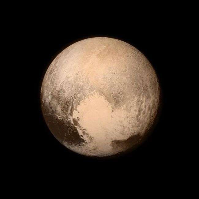 Космічний апарат New Horizons зробив самий якісний знімок Плутона (13 фото)