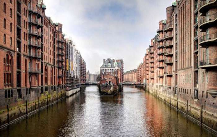 Унікальні гамбурзькі портові склади Speicherstadt (7 фото)