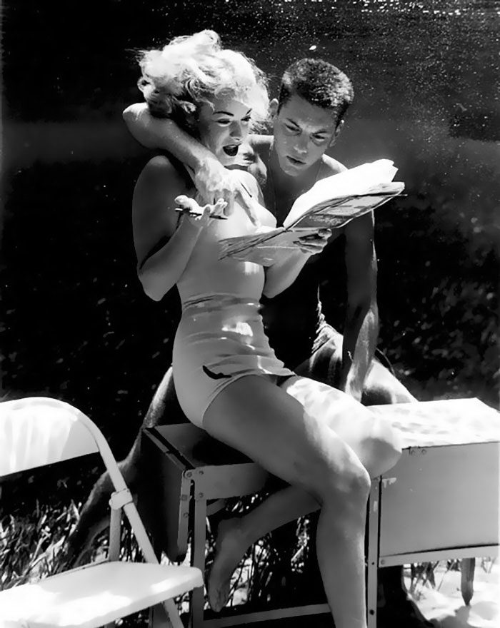 Подводный пин-ап 1938 года: фотографии Bruce Mozert девушки