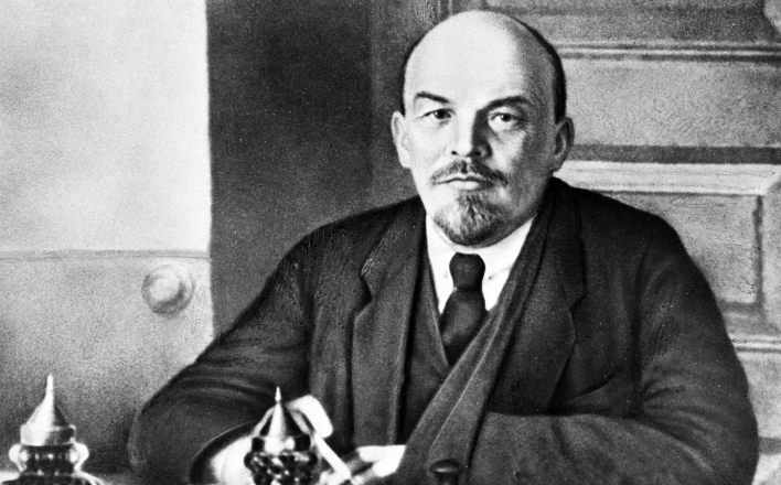 Один из первых в мире электромобилей был сделан для В.И. Ленина Война и мир