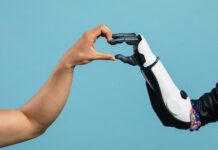 Ефект «луна-камери»: як «підлабузництво» ІІ може підірвати соціальний інтелект