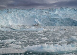 Greenland Meltwater: Mengapa Ini Melemahkan AMOC Tapi Tidak Akan Menutupnya