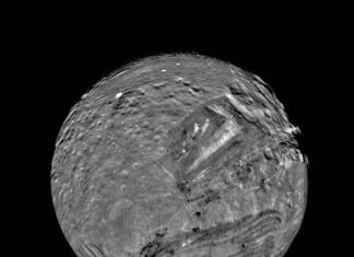 Pourquoi Miranda, la petite lune d’Uranus, défie la logique avec son terrain bizarre